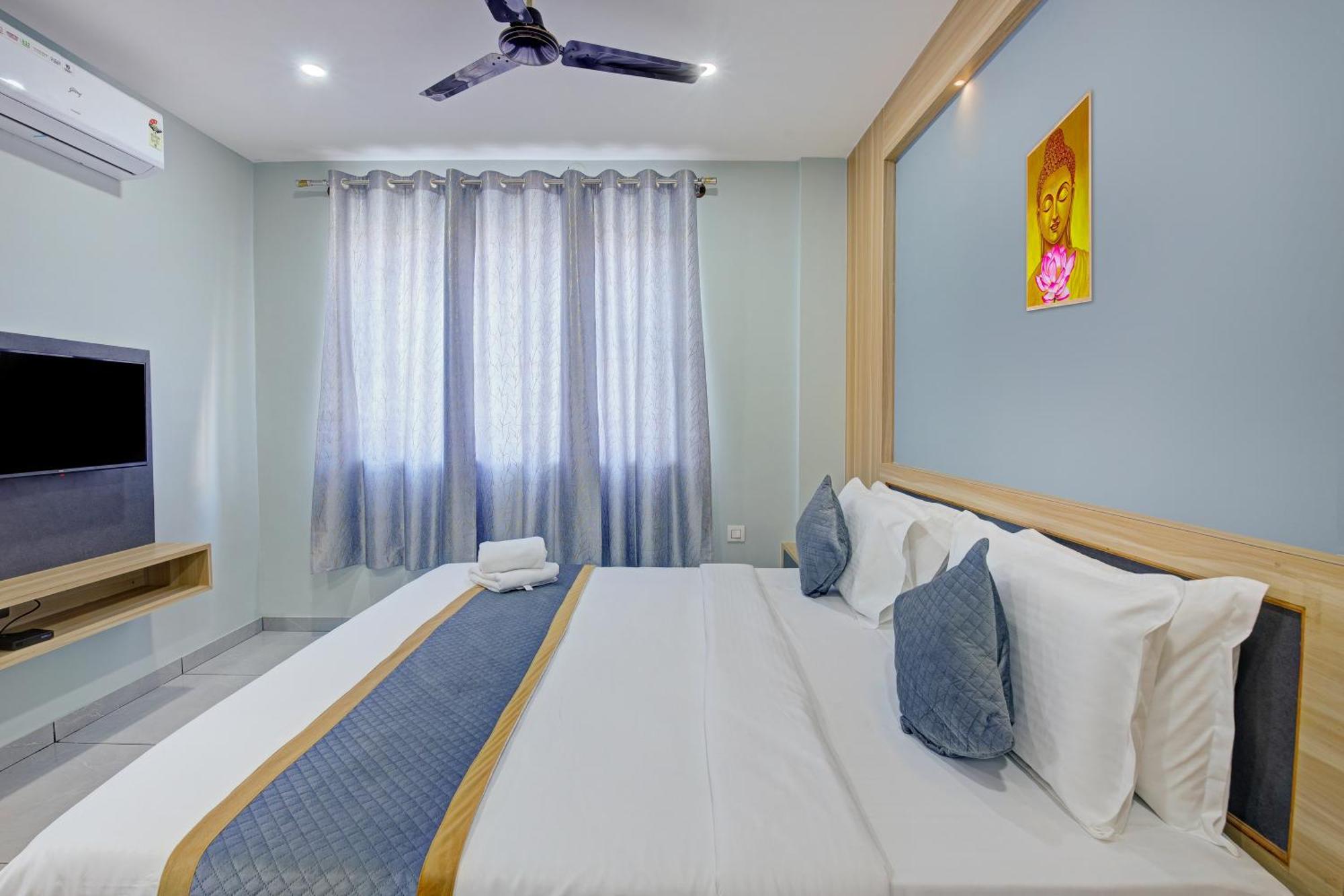 Hotel Park Lane Yelahanka Bangalore Exteriör bild
