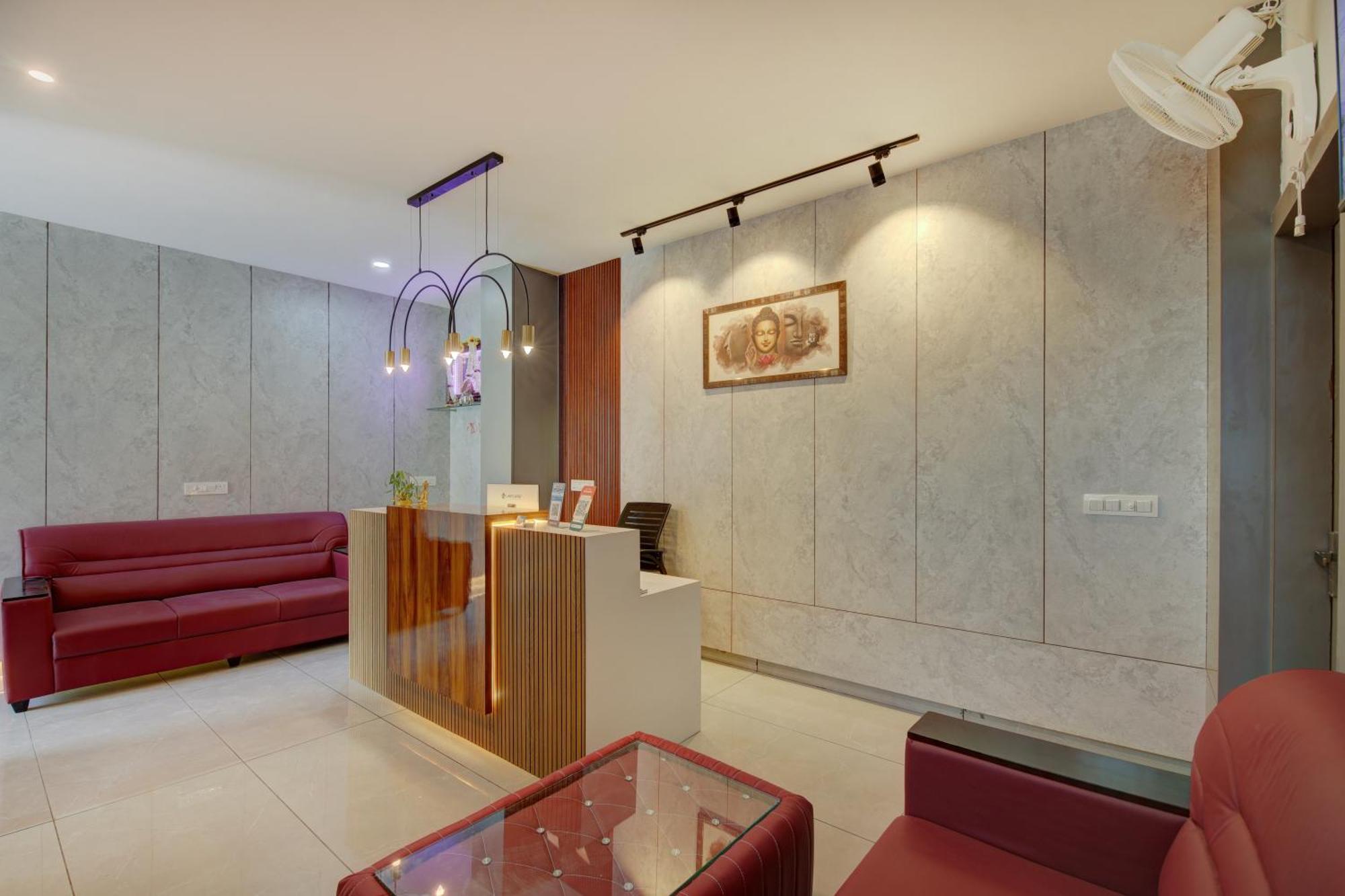 Hotel Park Lane Yelahanka Bangalore Exteriör bild