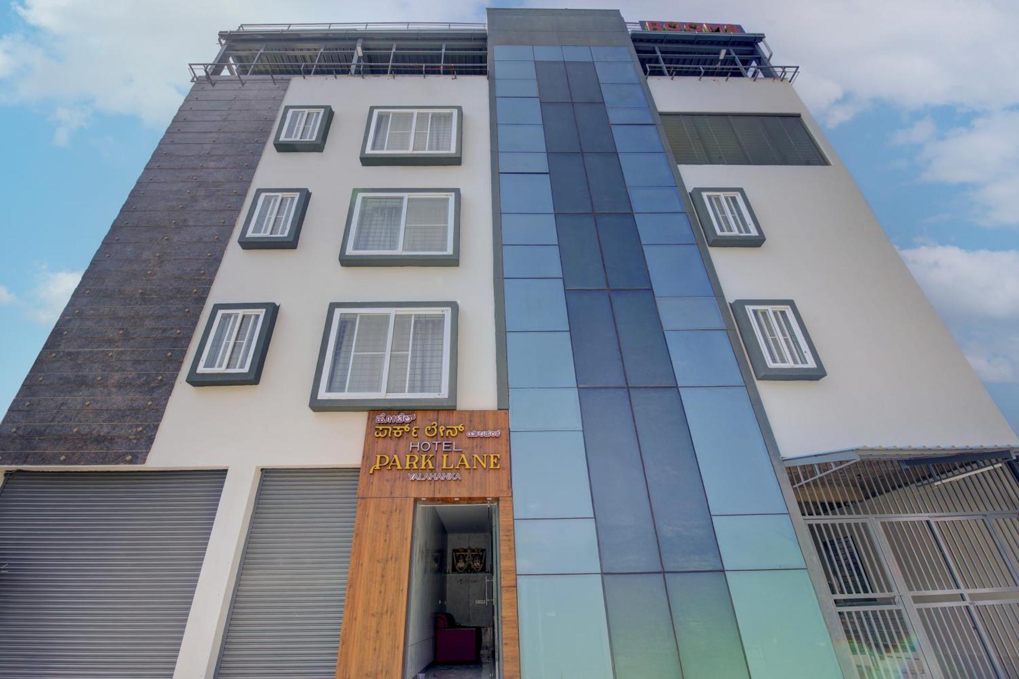 Hotel Park Lane Yelahanka Bangalore Exteriör bild